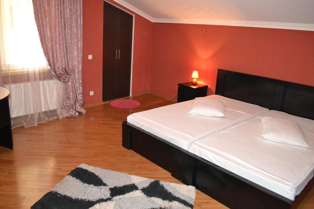 Hotel Isaka Tbilisi Exteriör bild