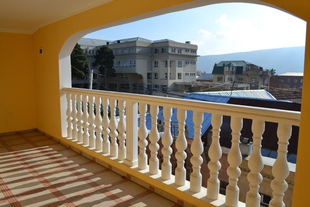 Hotel Isaka Tbilisi Exteriör bild